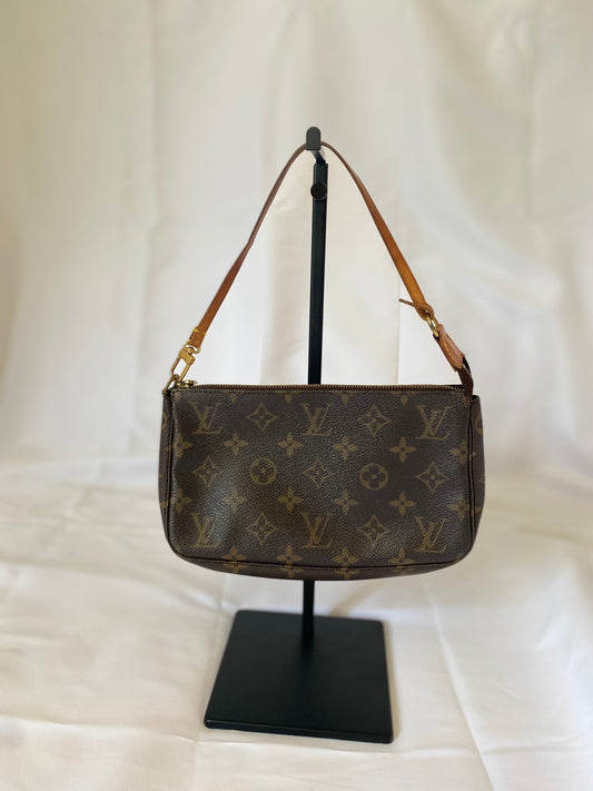 Louis Vuitton Pochette Accessoires