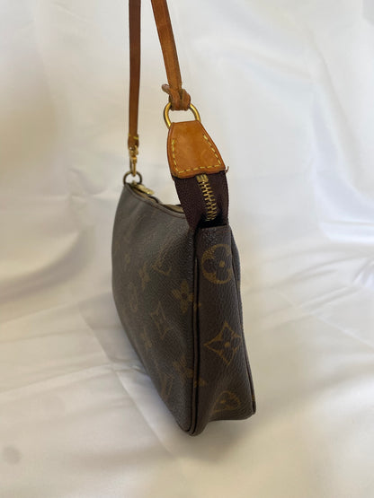 Louis Vuitton Pochette Accessoires